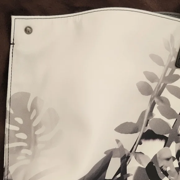Akris Ai Tote NWT